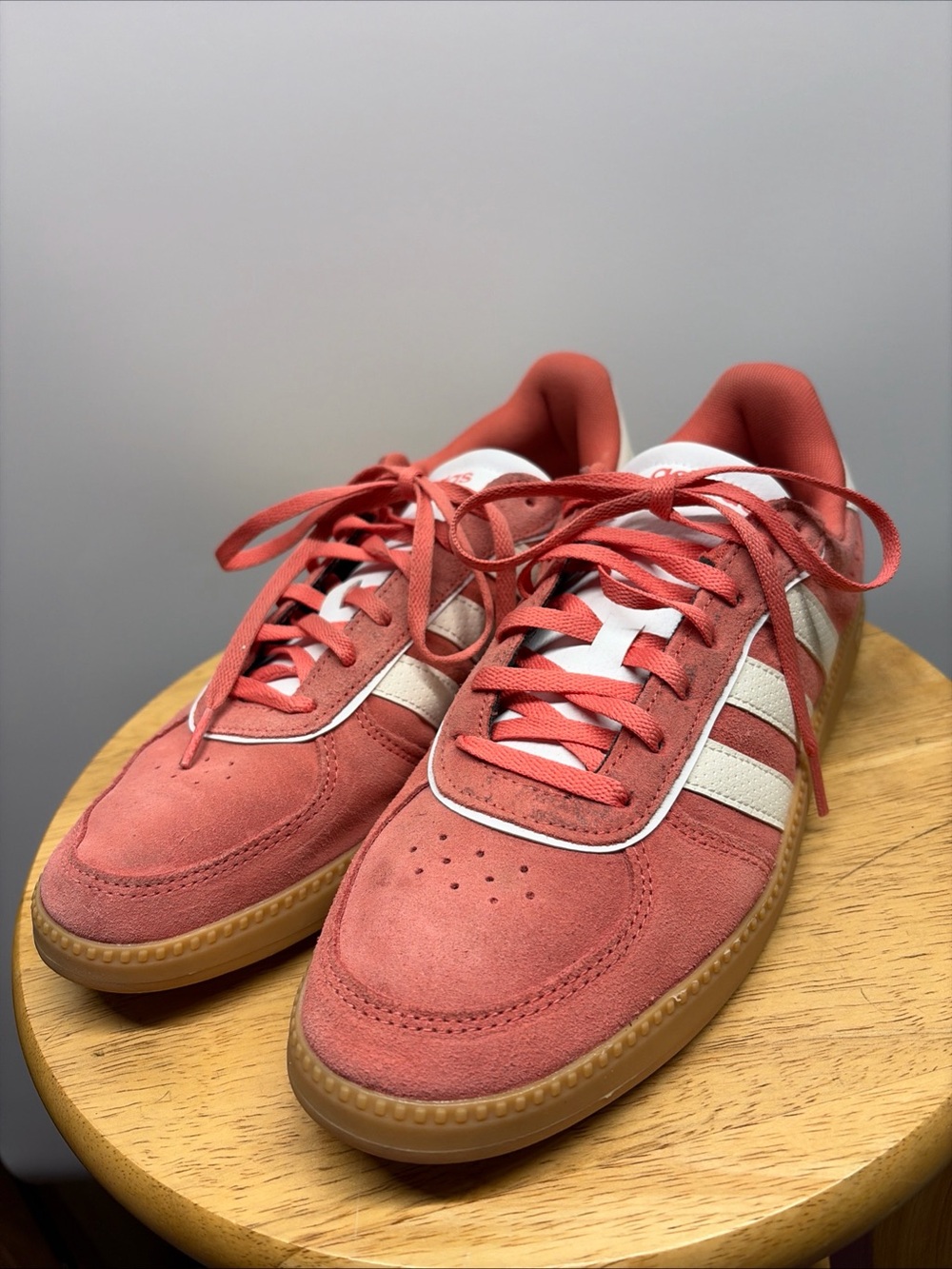Adidas Women Breaknet Sleek Low Top Athletic Sneakers Coral/White IH5470 Size 11